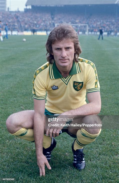 Norwich City Defender Tony Powell Circa 1980 News Photo Getty Images