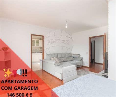 Apartamento T2 à venda Urb Alto de Sto António lote 12 2º direito