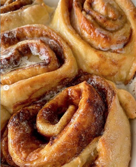 Vegan Maple Glazed Cinnamon Rolls by peanutbutterandjillybeans | Quick ...