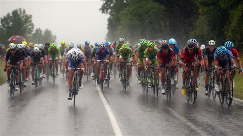 Zuschauer Verursacht Massensturz Bei Tour De France