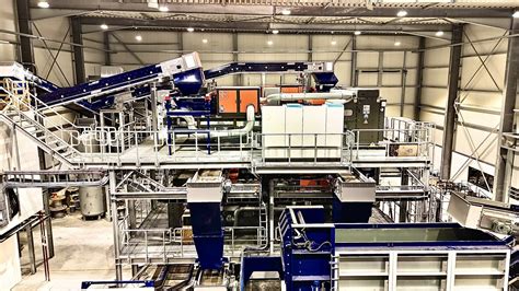 Source One Plastics nimmt Sortier und Recyclinganlage für