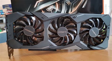 Unboxing GIGABYTE GeForce RTX 2070 Gaming OC 8GB GDDR6 Geeks3D