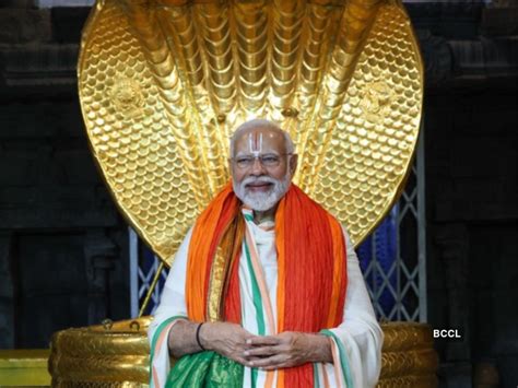 Pm Modi In Pictures Pm Modi Prays For Prosperity Of Indians At