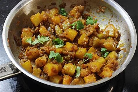 Kaddu Ki Sabzi Recipe Pumpkin Sabzi Swasthi S Recipes