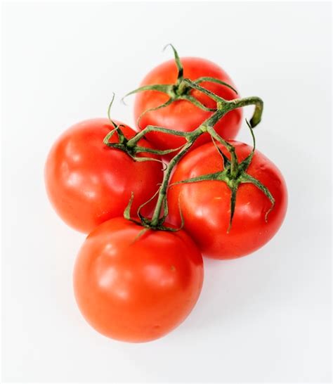 Free Photo Natural Tomatoes Isolated On Background