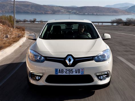 Renault Fluence рестайлинг 2012, 2013, 2014, 2015, 2016, седан, 1 ...