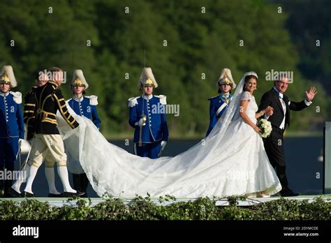 La Princesse Su Doise Madeleine Et Son Mari Chris O Neill Se Rendent En