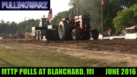 Jerry Eisenga Pulls In Field Farm Tractor Class Mttp Pulls At