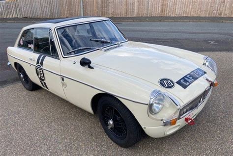 Mgb Gt Race Car Tribute Sold Evoke Classic Cars