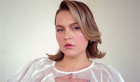 Elli Ingram tickets in London at Islington Assembly Hall on Thu, 2 Nov 2023