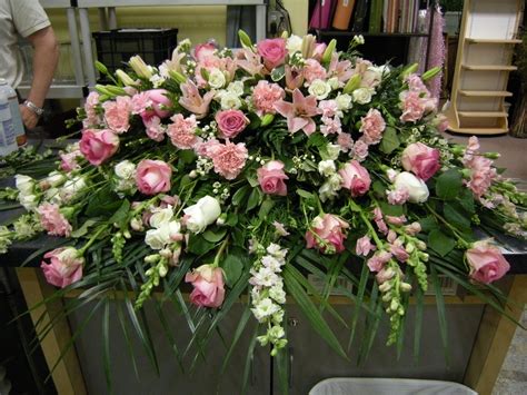 Roses Casket Spray Funeral Flowers Casket Flowers Funeral Floral