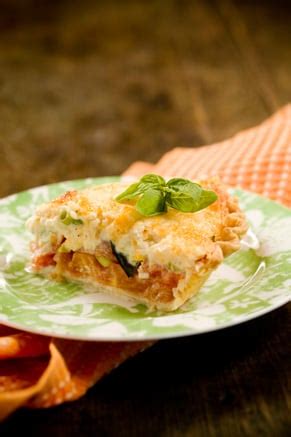 Paula Deen: Savory Tomato Pie Recipe - Serves 8