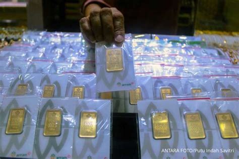 Harga Emas Antam Hari Ini Naik Rp 4 000 Jadi Rp 1 134 000 Per Gram Pada