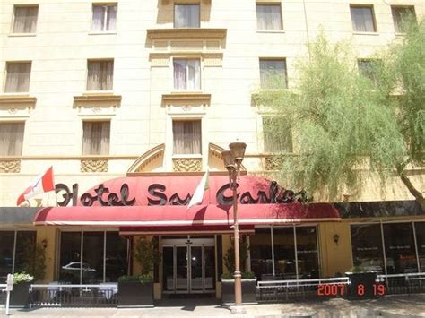 Who haunts Phoenix's Hotel San Carlos?