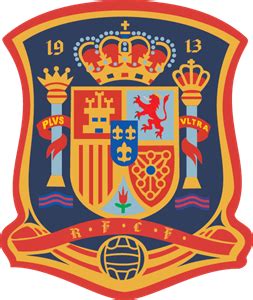 Spain Football Logo Png : Portugal football team logo - Transparent PNG ...