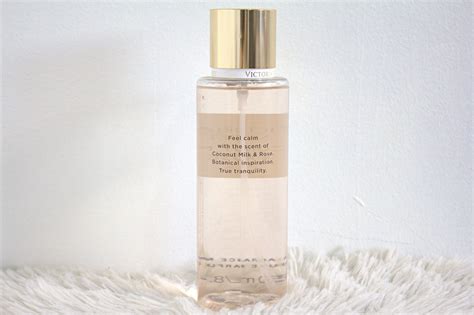 Victorias Secret Natural Beauty Coconut Milk And Rose Body Mist 250ml