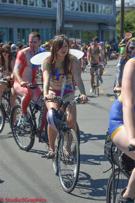 2015 Fremont Summer Solstice Parade Naked Bike Riders Guerilla