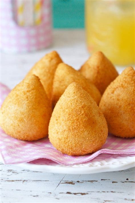 Coxinha De Frango Catupiry Flamboesa Coxa De Frango Coxinha De