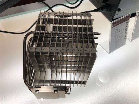 FanlessTech: FIRST LOOK: fanless Noctua CPU cooler