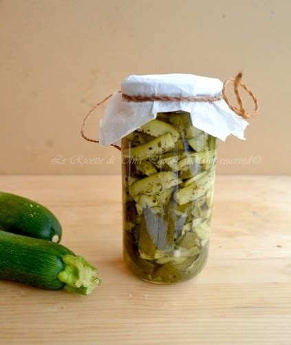 Zucchine Sott Olio Croccanti Con Il Segreto Della Nonna