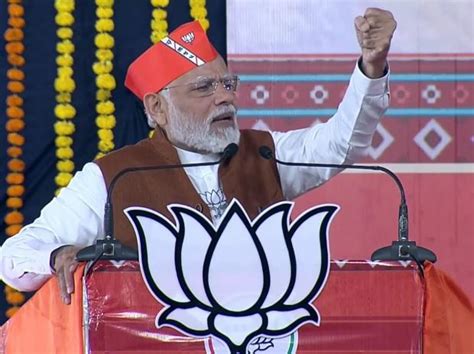 LIVE Updates PM Narendra Modi Holds Roadshow In Gujarat S Vapi