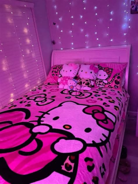 Credits To Adelinelosers On Ig Luv You Ad💋💋 In 2024 Hello Kitty Room Decor Hello Kitty