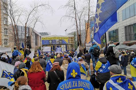 Dodik Je Prevr Io Svaku Meru Ne Damo Bih Protesti U Gradova