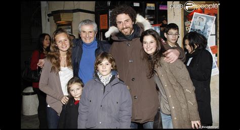 Claude Lelouch Entouré De Ses Enfants Et Petits Enfant Lors De L