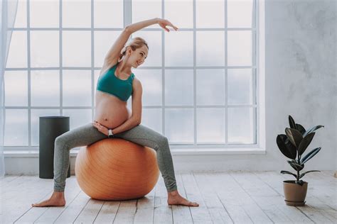 Ejercicios Con Pelota Para Embarazadas Mejor Con Salud