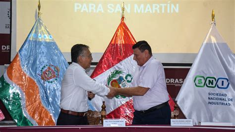 Para impulsar el desarrollo productivo Gore San Martín firma convenio