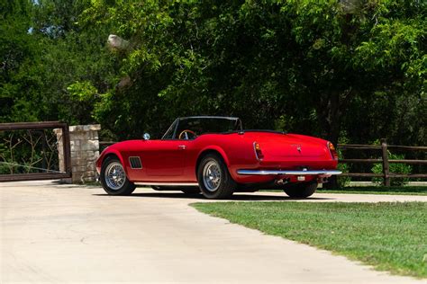 Ferris Bueller's Day Off Ferrari replica shines up for Monterey auction - CNET