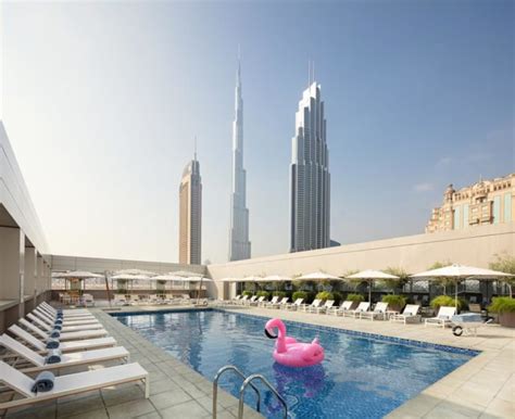 Looking For a Swimming Pool in Dubai With Burj Khalifa Views? | insydo