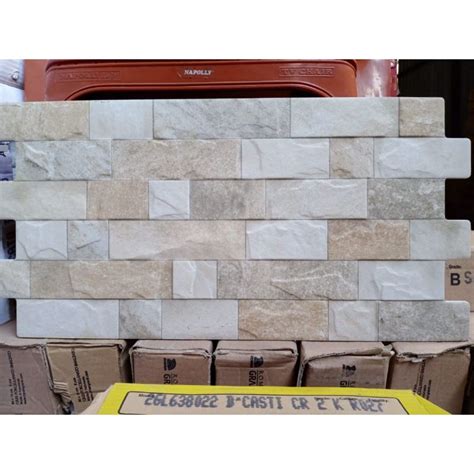 Jual Keramik Roman Interlock Keramik Batu Alam Dcastillo Crema Gl