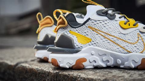 Nike React Vision White Grey And Speed Yellow End Launches