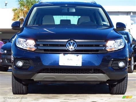 Night Blue Metallic Volkswagen Tiguan Se Photo