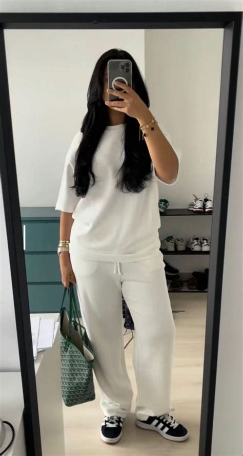 Pin Van Cynthia Yana Op Outfit Inspo Kleding Stijlen Kleding