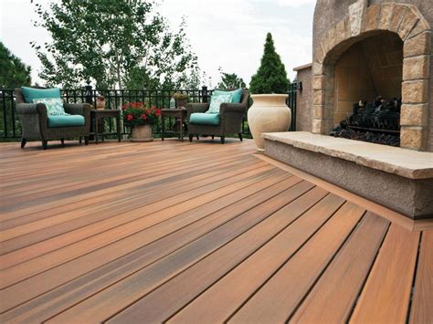 Revêtement terrasse en 40 idées originales pour votre espace outdoor