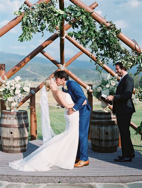 Elegant Destination Outdoor Mountain Wedding Fall Mountain Wedding