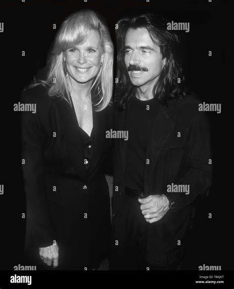 Linda evans yanni hi-res stock photography and images - Alamy