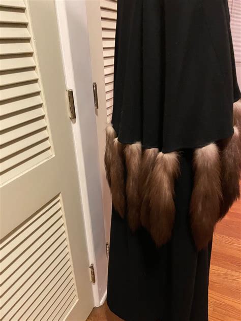 Vtg Cest Simone Black Cape Raccoon Tail Edges Gem