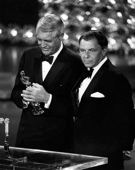 Cary Grant At The 42nd Annual Academy Awards, 1970 File, 43% OFF