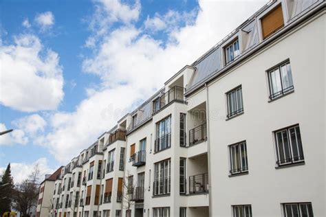 Edificio In Condominio Moderno In Germania Fotografia Stock Immagine