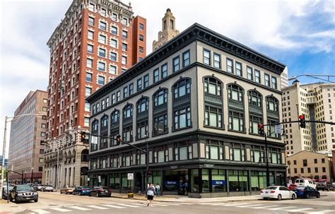 Case Mead Building Built In 1859 With The Top Floor Added Brandon