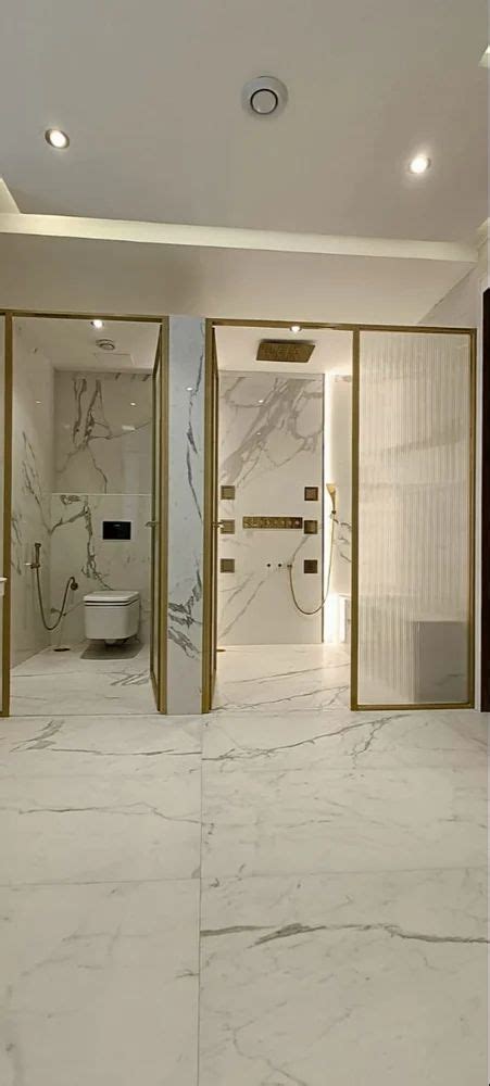 Saint Gobain Hinged High End Shower Enclosures Square Glass At Rs