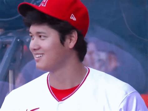 大谷翔平 ¹⁷ Ohtani Shohei ¹⁷ on Twitter Lmfaooo he threw Ohtanis home