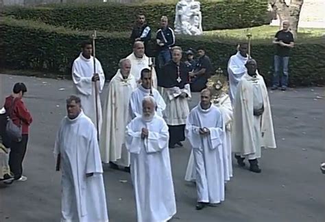 Procession Eucharistique Du 23 08 2015 Volontari Di Lourdes