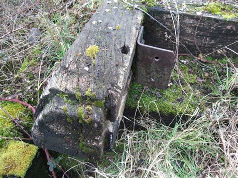 Detail Of Discarded Lock Gates Mouldon Vieve Forward Cc By Sa 2 0