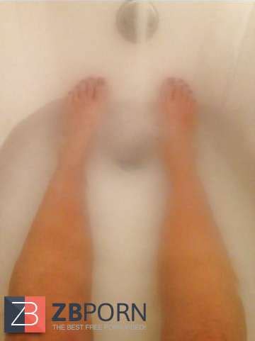 Fabulous Towheaded Wifey Self Shots ZB Porn