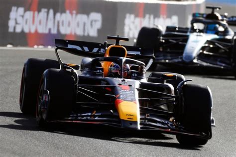 F1 Saudi Arabian Gp Verstappen Pips Alonso To Lead First Practice