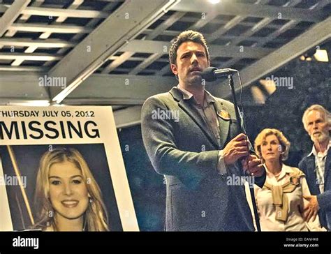 Ben affleck rosamund pike gone girl hi-res stock photography and images ...